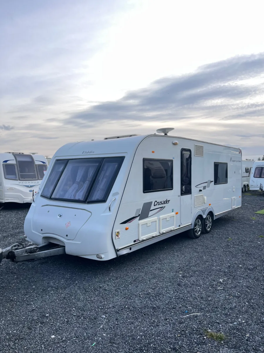 Elddis 4 Berth Twin Fixed Single Beds Caravan - Image 3