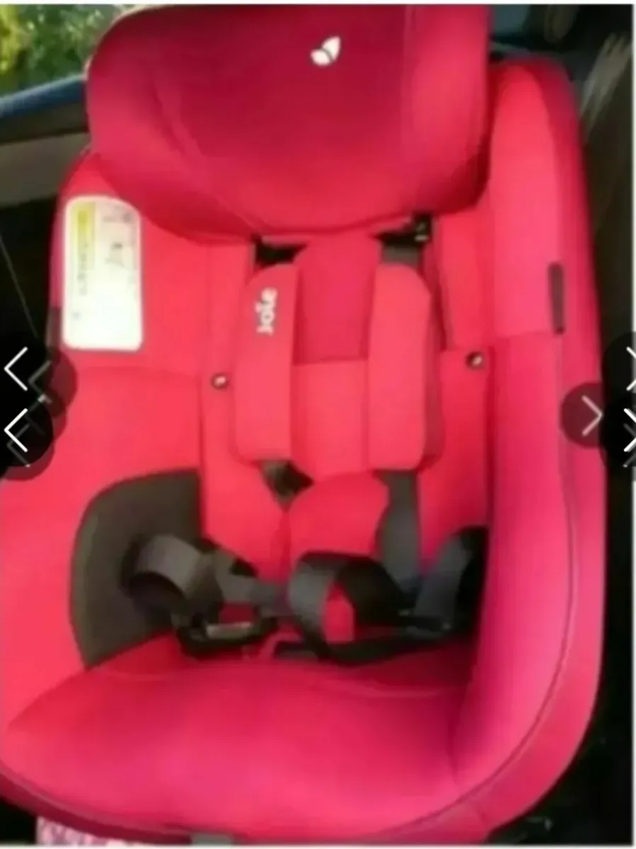 Joie 360° car seat