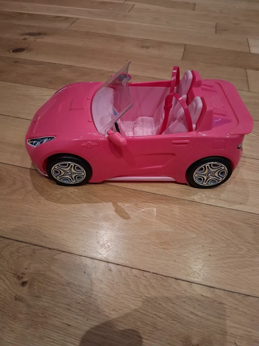 barbie car - Image 1