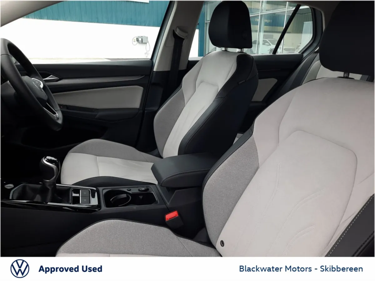 Volkswagen Golf 2.0TDI 116BHP 5DR STYLE - Image 2
