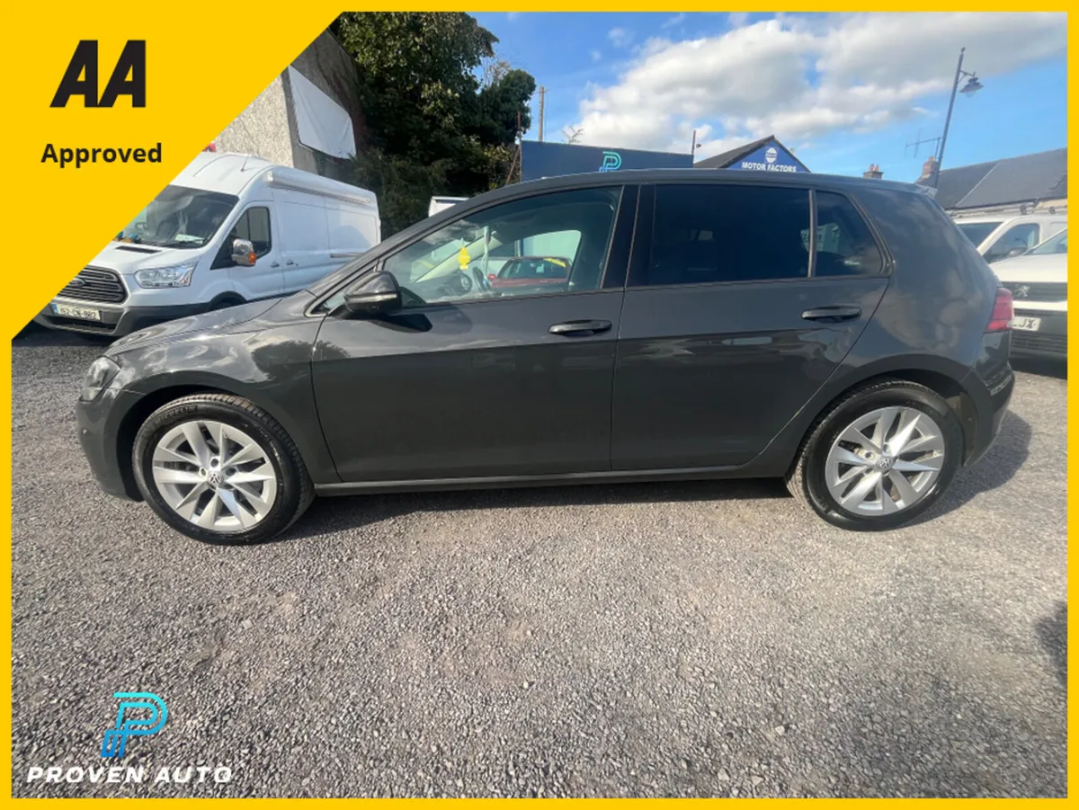 Volkswagen Golf 1.6 TDI SE NAV BLUEMOTION 115PS 5D - Image 4