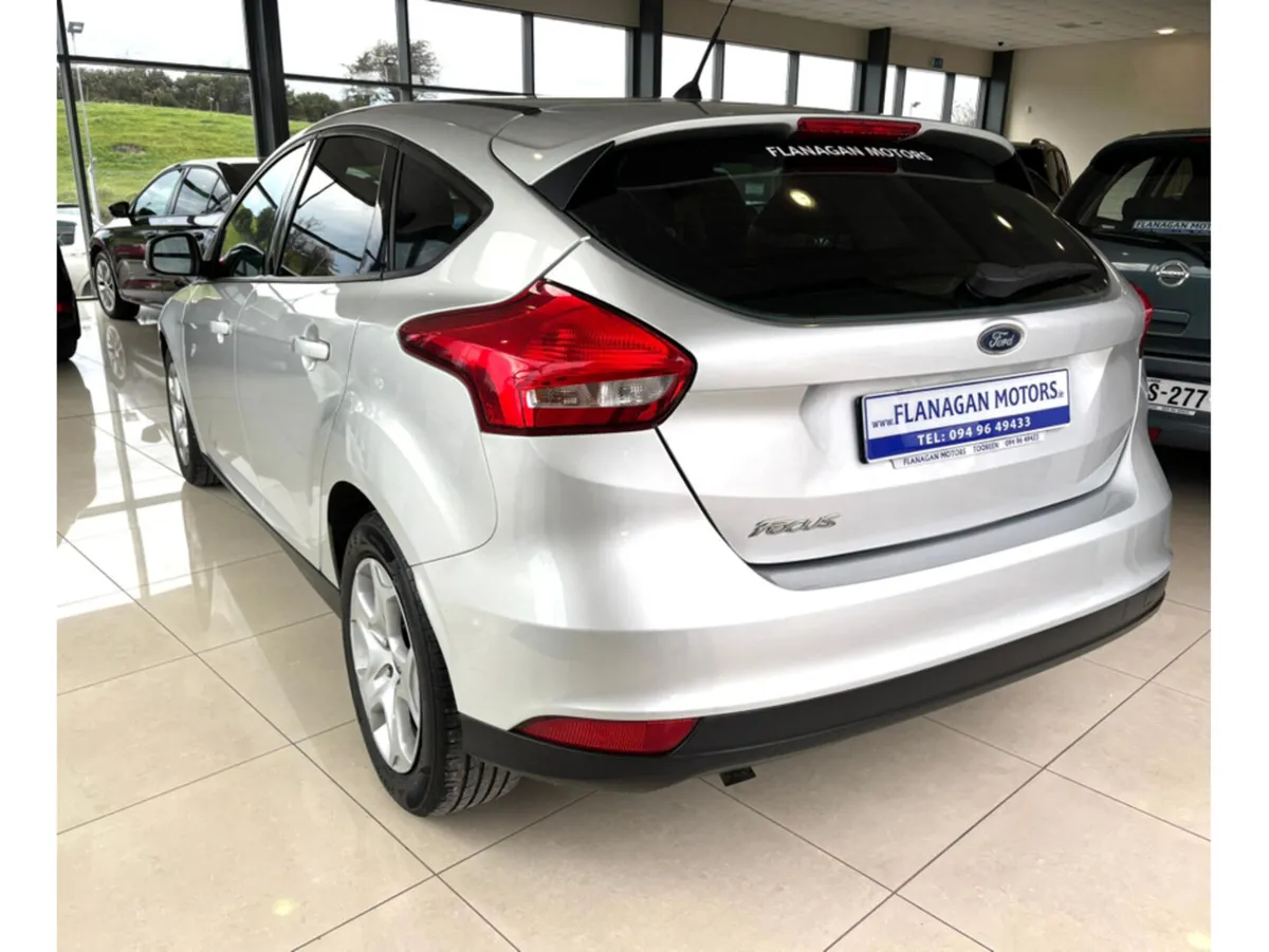 Ford Focus 1.5 TDCI STYLE 95PS 5 DOOR - Image 3