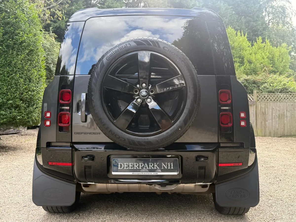 Land Rover Defender X-DYNAMIC HSE BLACK EDITION  * - Image 4