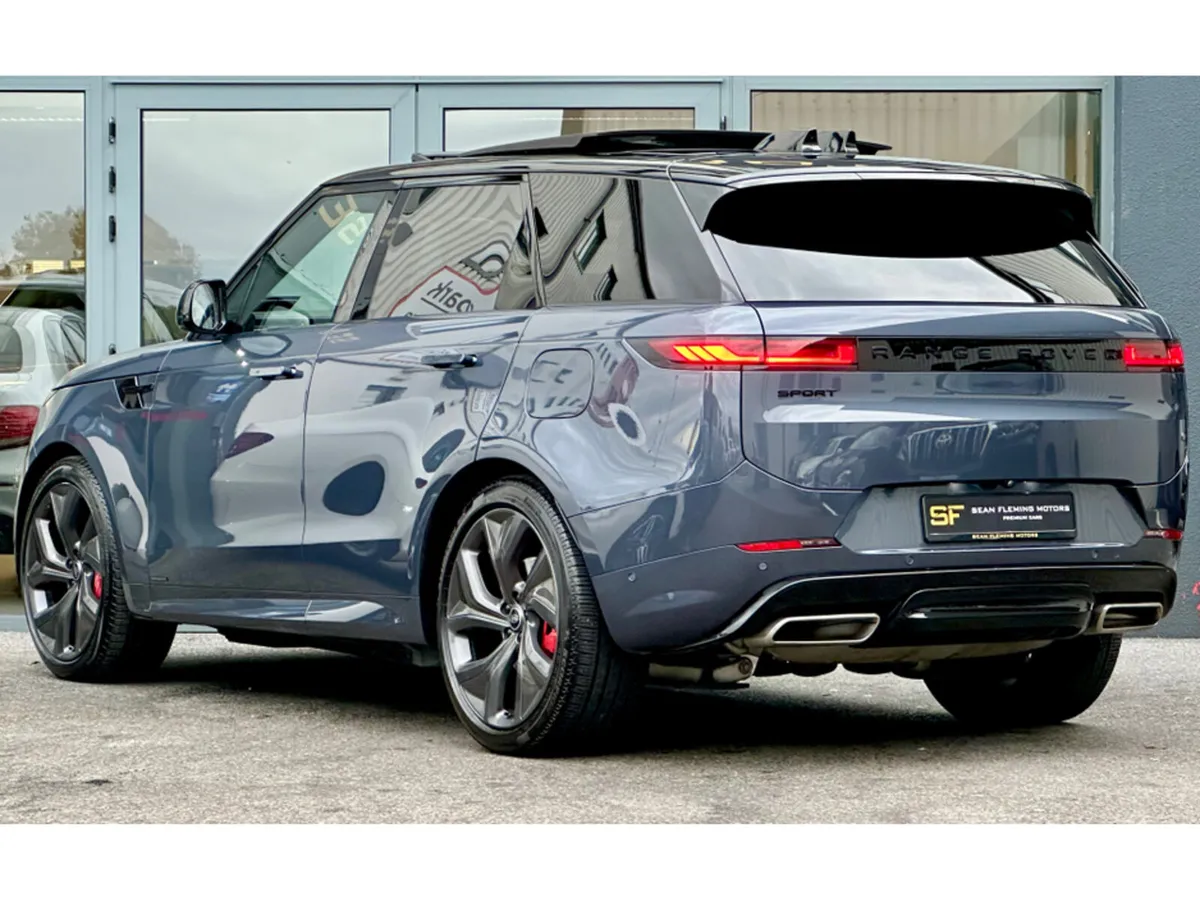 Land Rover Range Rover Sport 3.0 P440E AU - Image 4
