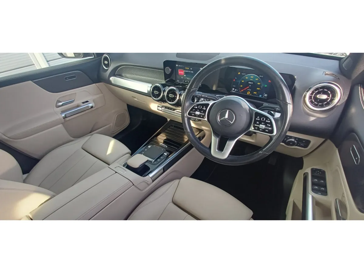 Mercedes-Benz GLB 180d Progressive- 7 seater - Image 4