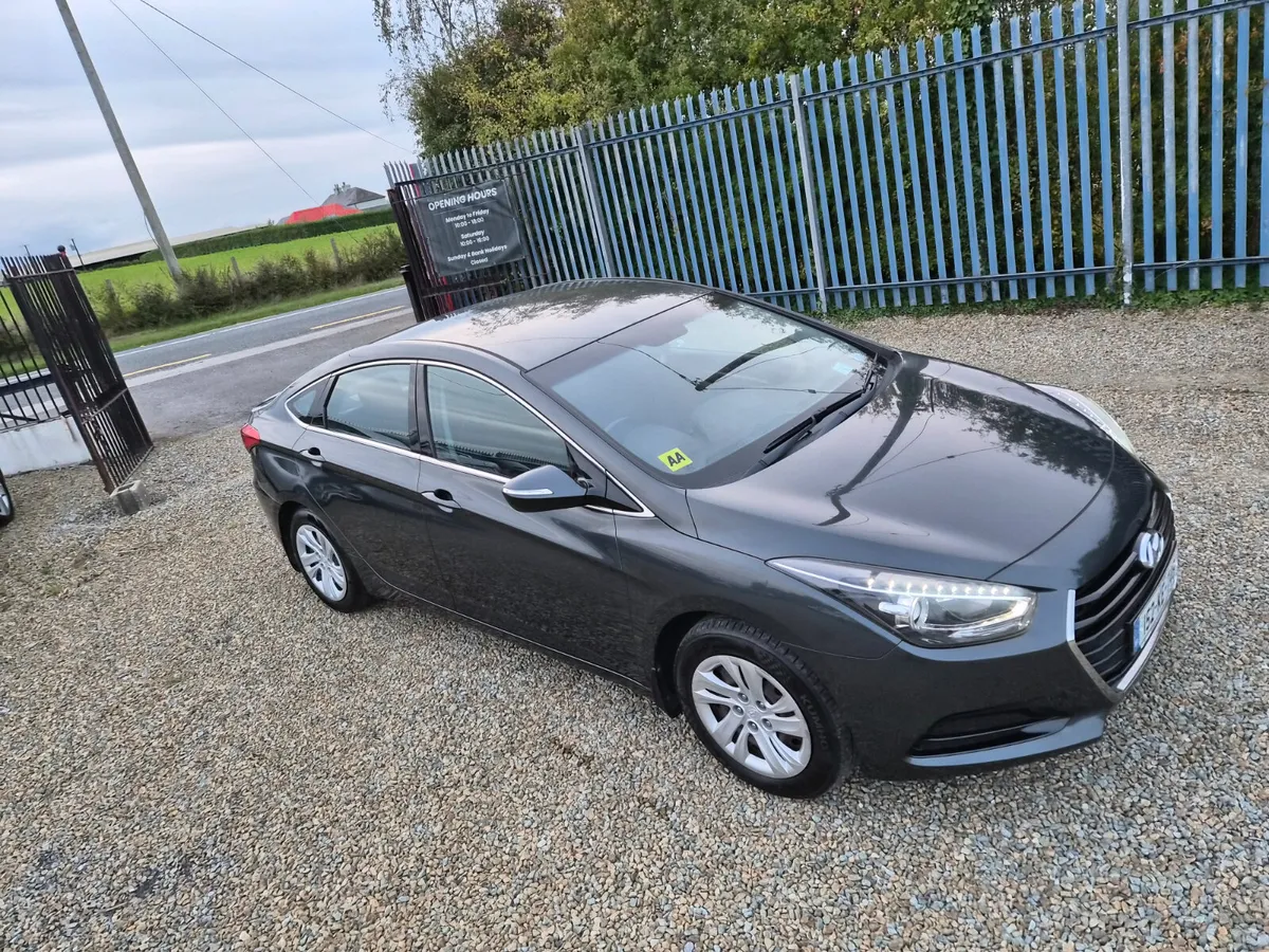 Hyundai i40 2015 low milesgev - Image 1