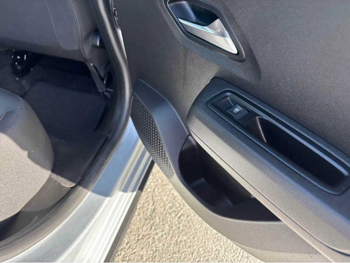 Dacia Sandero STEPWAY COMFORT TCE 90 MY21.5 Financ - Image 3