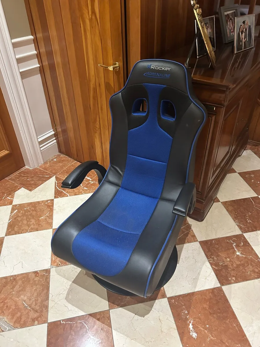 Gaming chair - Image 1