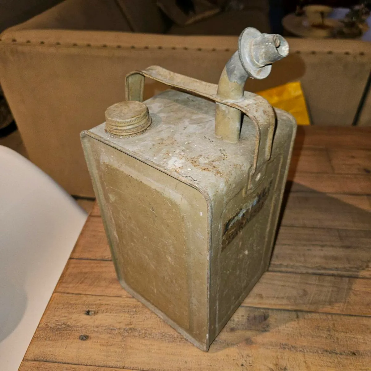 Esso fuel can - Image 1