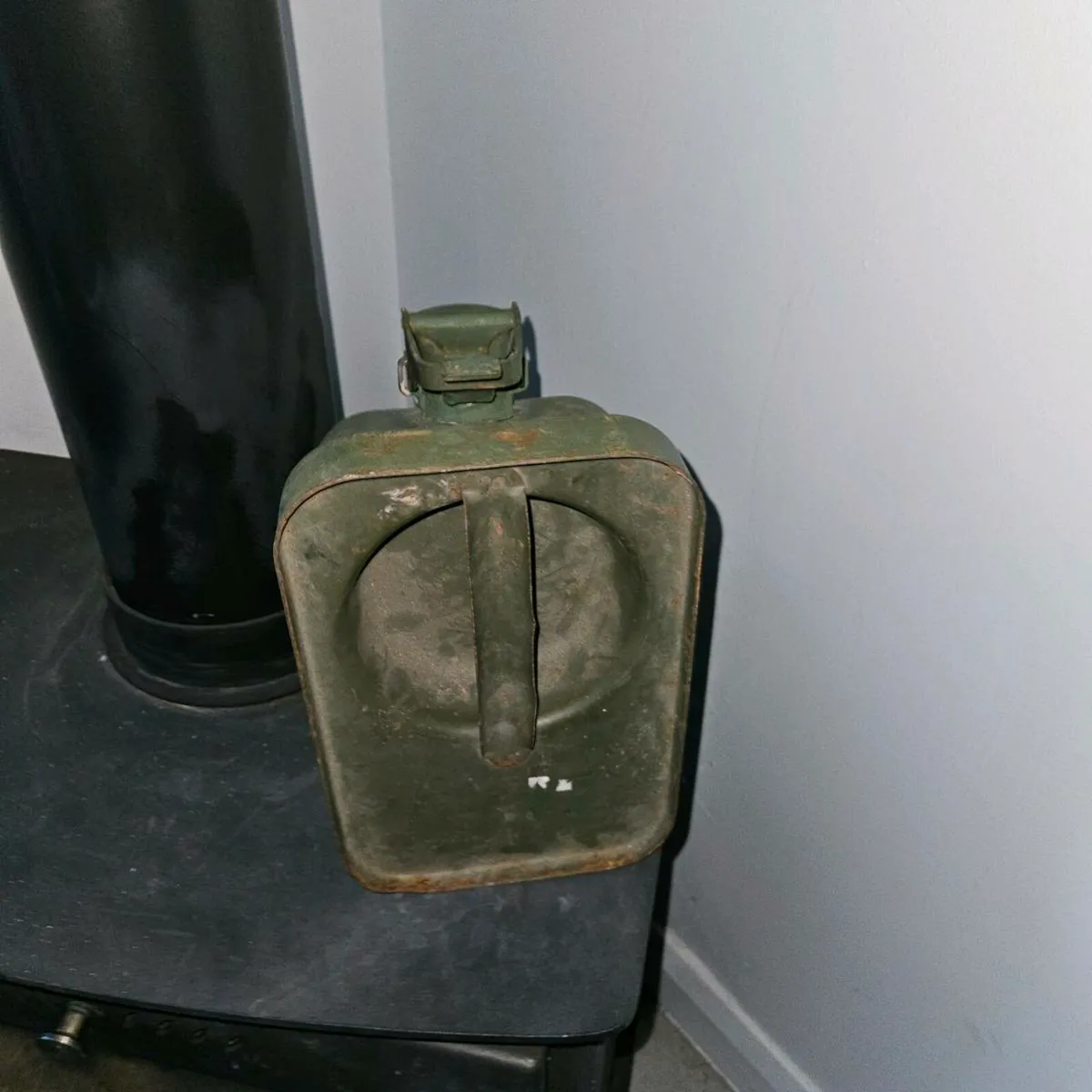 Vintage military fuel can - Image 2