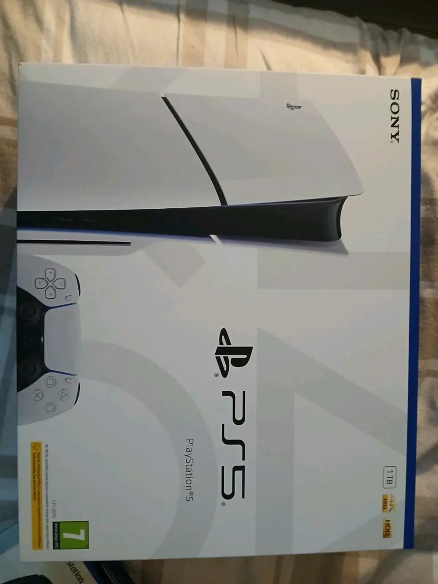 PLAYSTATION 5 SLIM DISC WIT 2 CONTROLLER BRAND NEW - Image 1