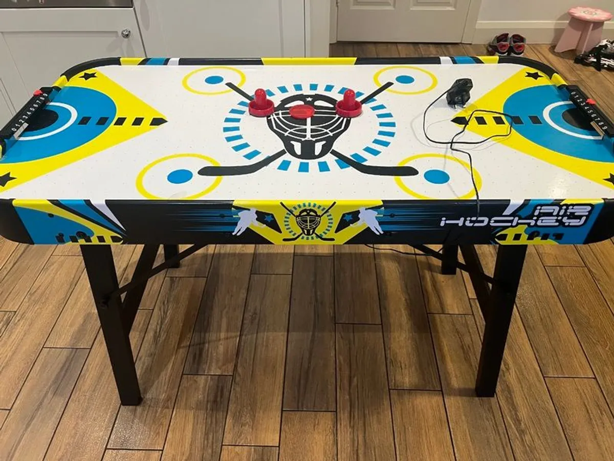 4ft air hockey table - Image 1