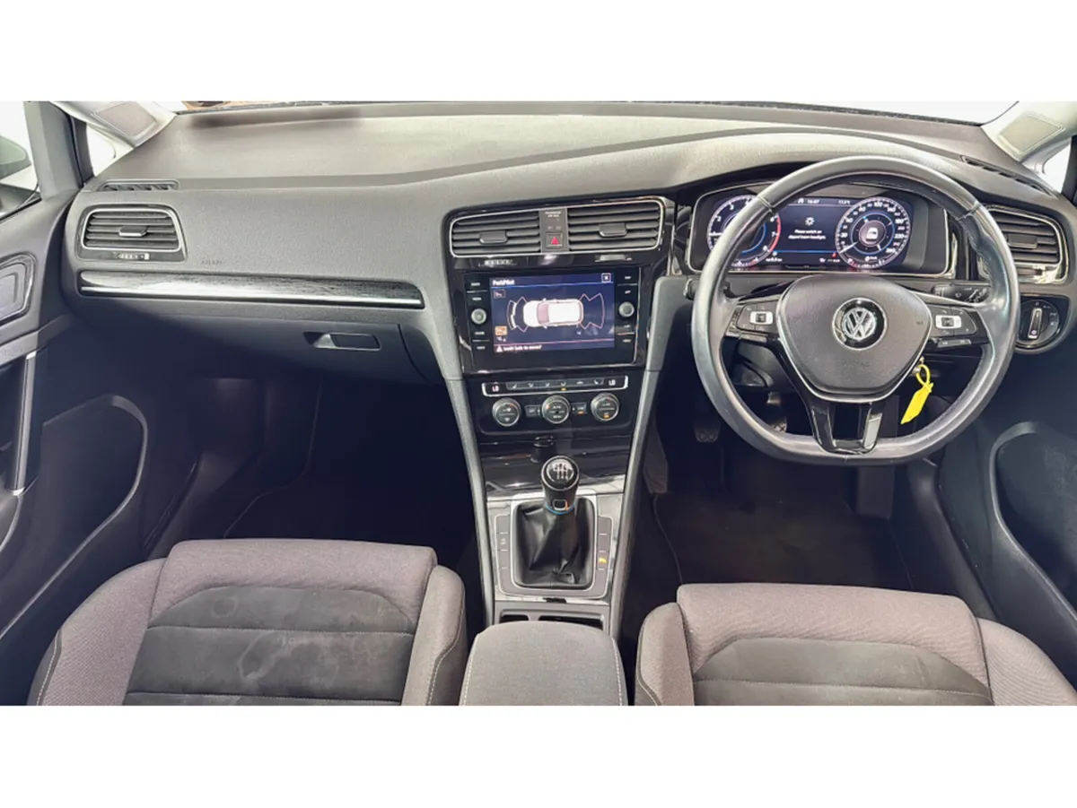 Volkswagen Golf HIGHLINE 1.0 TSI MANUAL 6SPEED FWD - Image 4