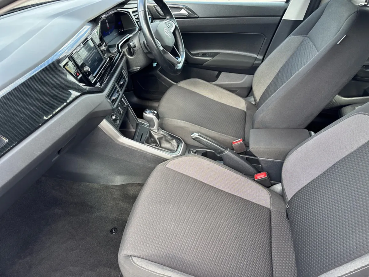 Volkswagen Polo AUTOMATIC 1.0TSI LIFE 95BHP D7F 5D - Image 3