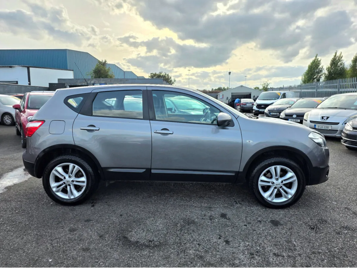 Nissan Qashqai 1.6 ACENTA ** BLUETOOTH ** CLIMATE - Image 3