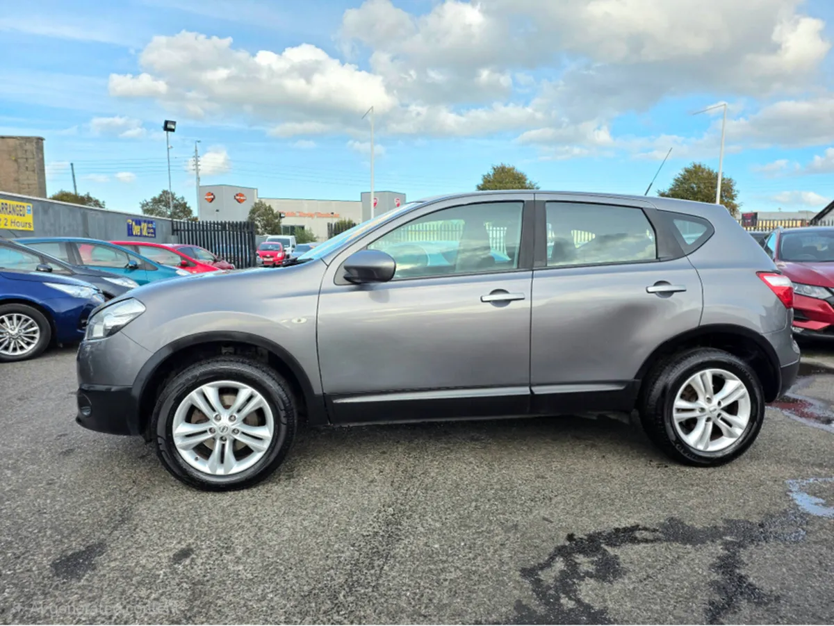 Nissan Qashqai 1.6 ACENTA ** BLUETOOTH ** CLIMATE - Image 4