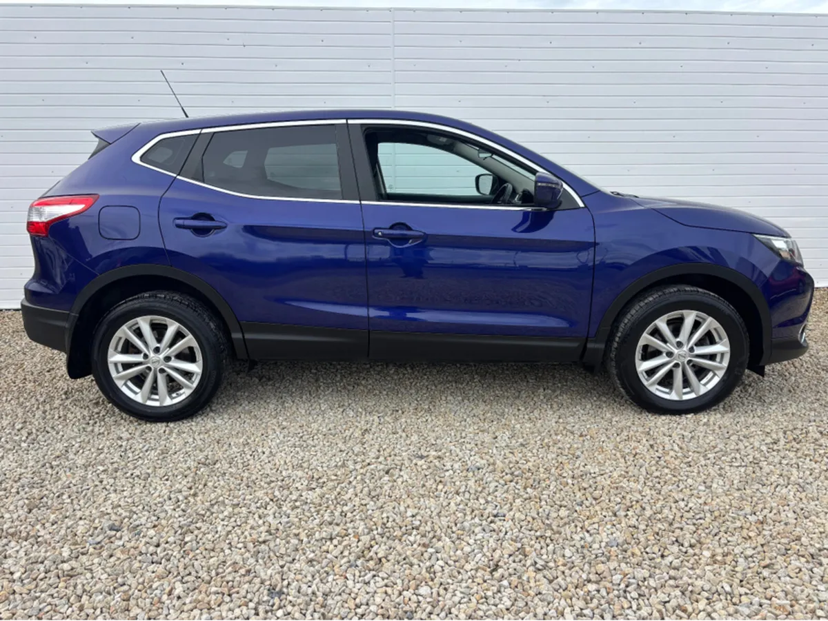 Nissan Qashqai 1.5 DSL SV CONNECT NEW NCT - Image 3