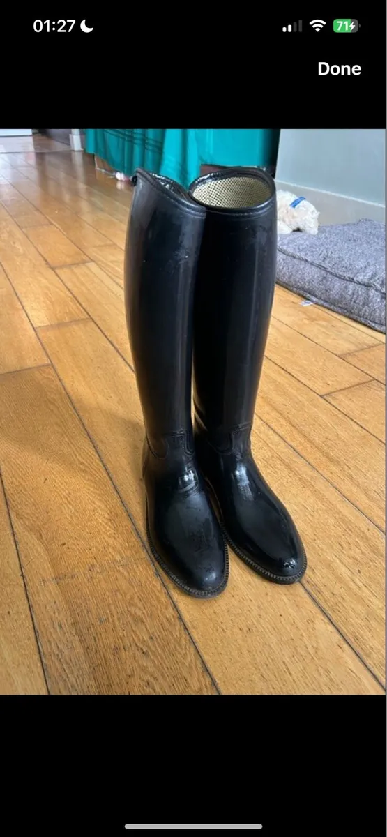 Good quality used horse riding boots size 4 - Image 1