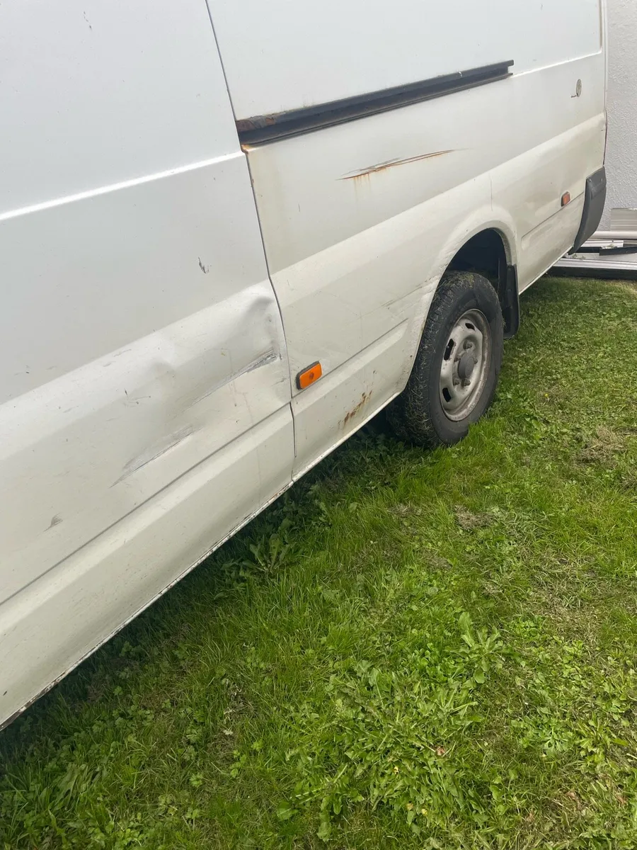 Van - Image 3