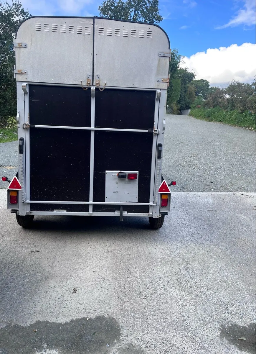Horse box - Image 3