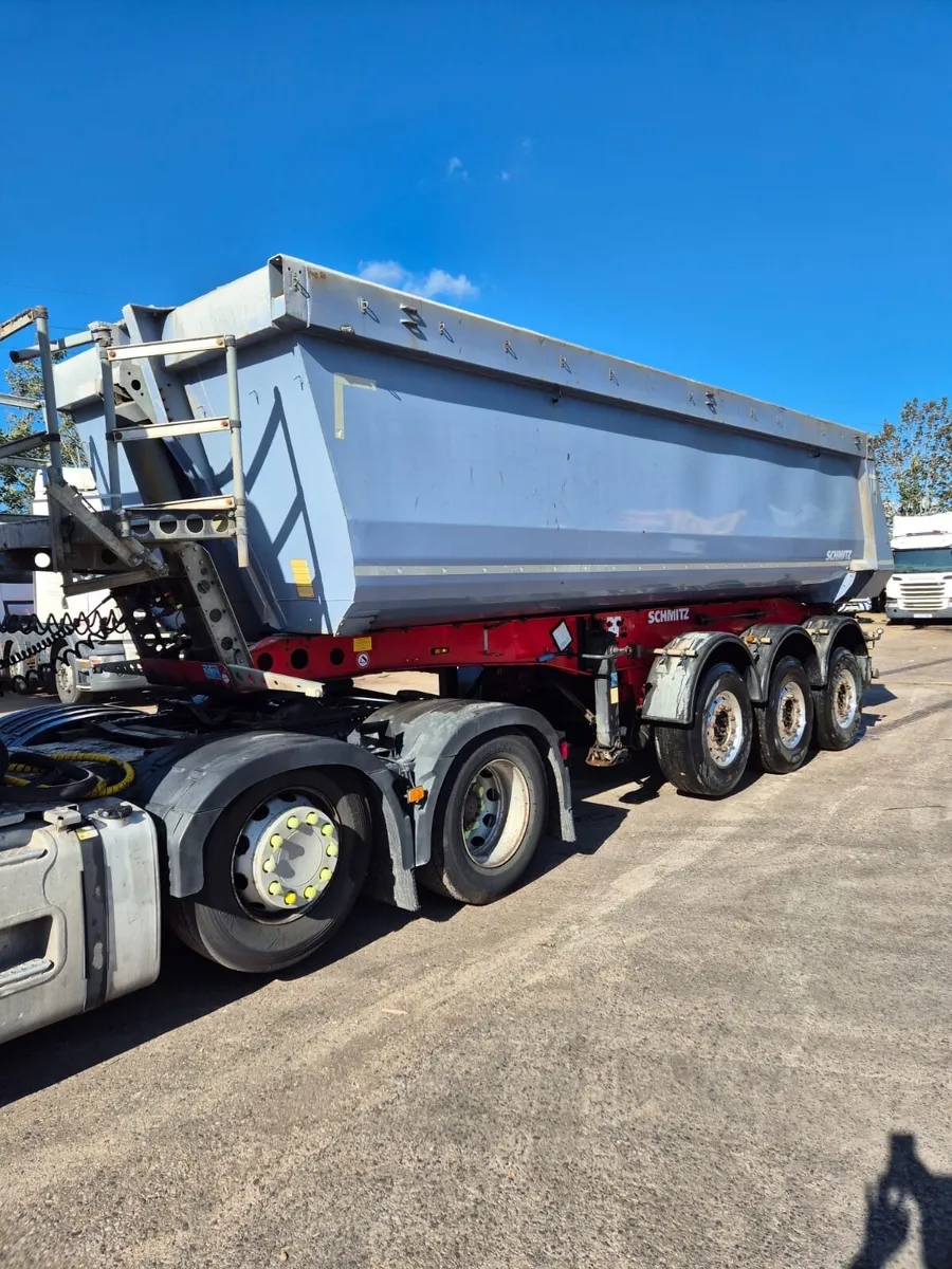 SCHMITZ TIPPNG TRAILER (2016) - Image 1