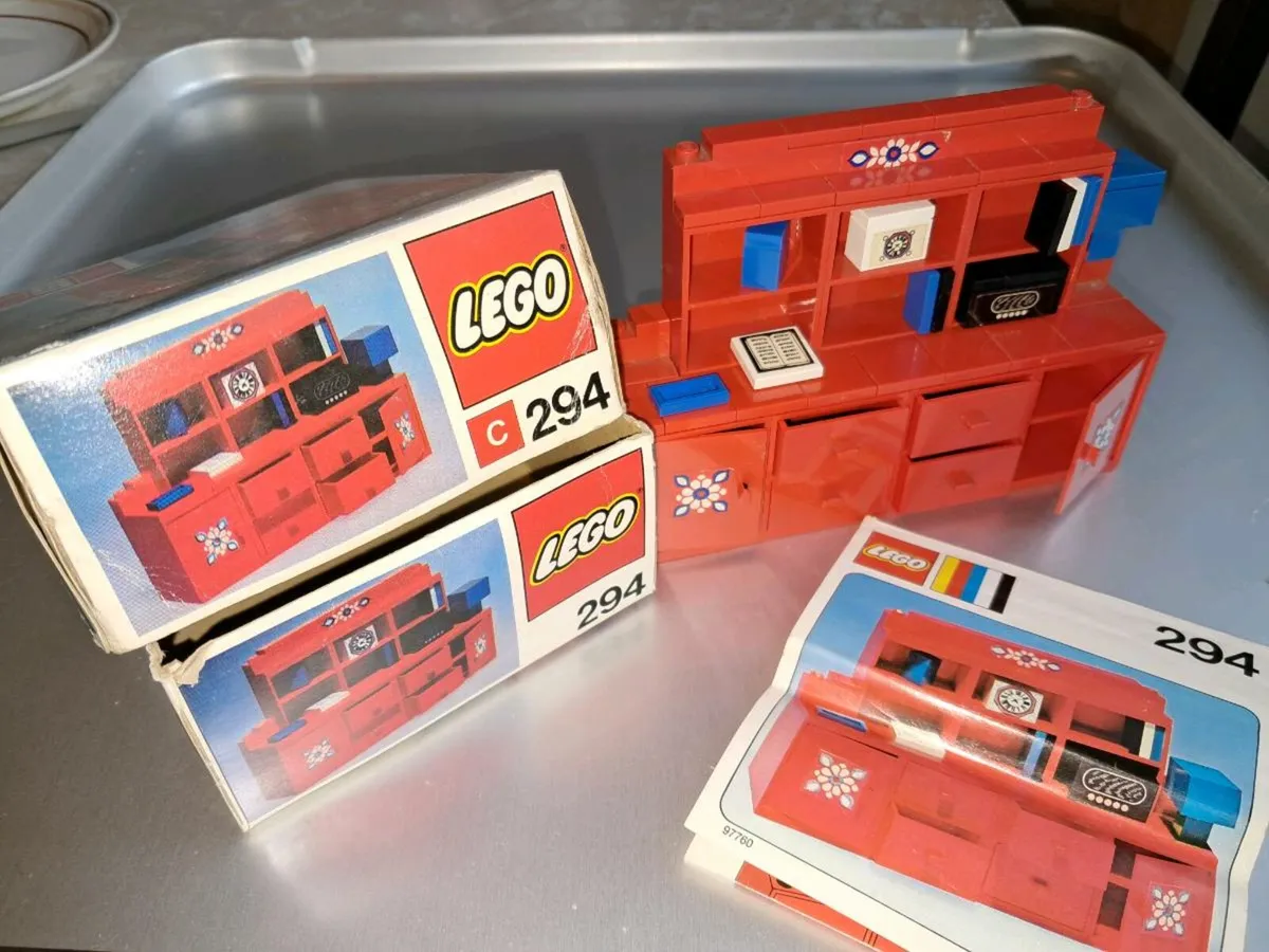 Lego Vintage 294: Homemaker Wall Unit - Image 1