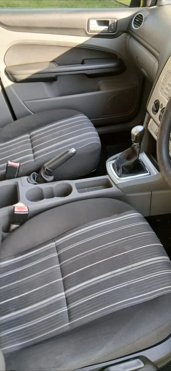 Ford Focus 2009 - Image 1