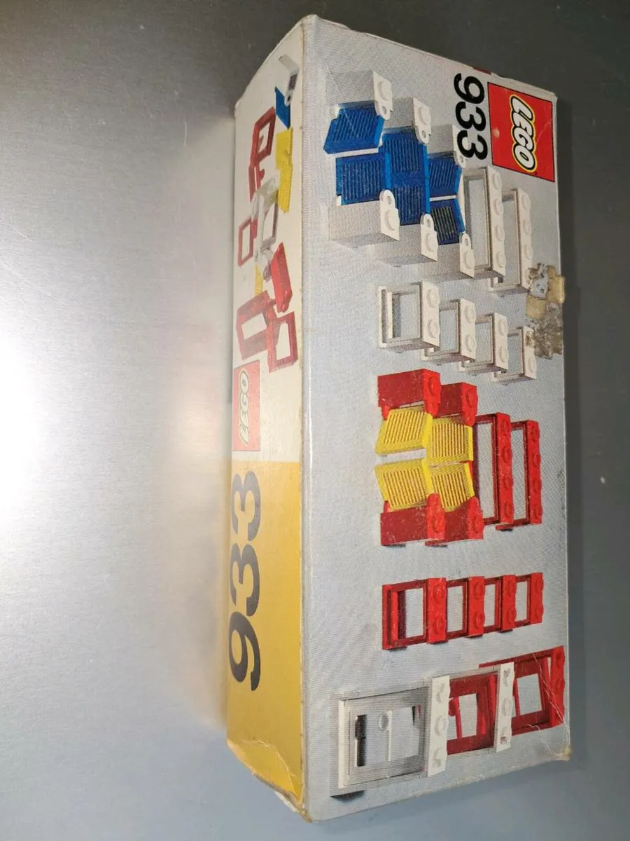 Lego Vintage 933: Doors and Windows - Image 3