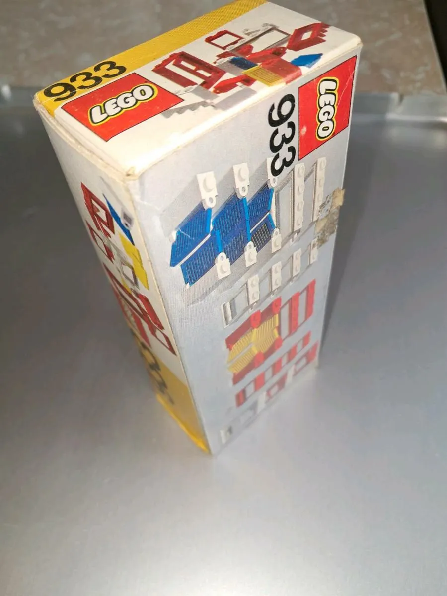 Lego Vintage 933: Doors and Windows - Image 4