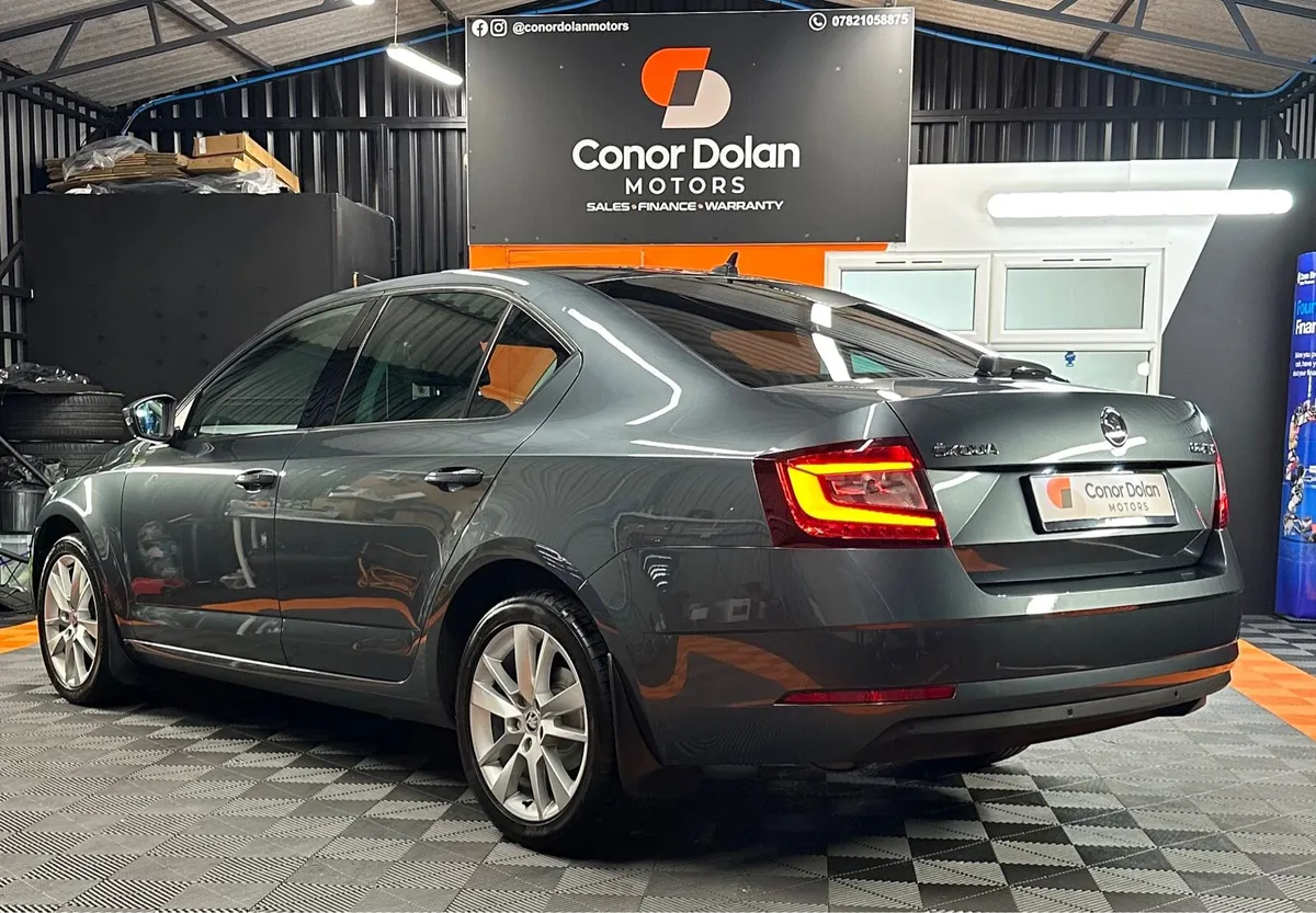 Skoda Octavia 2.0Tdi SE L Auto - Image 3