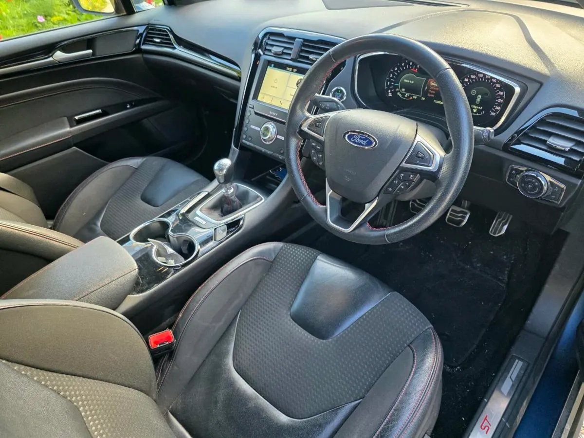 FORD MONDEO 2019 ST LINE X DIESEL LOW MILES - Image 2
