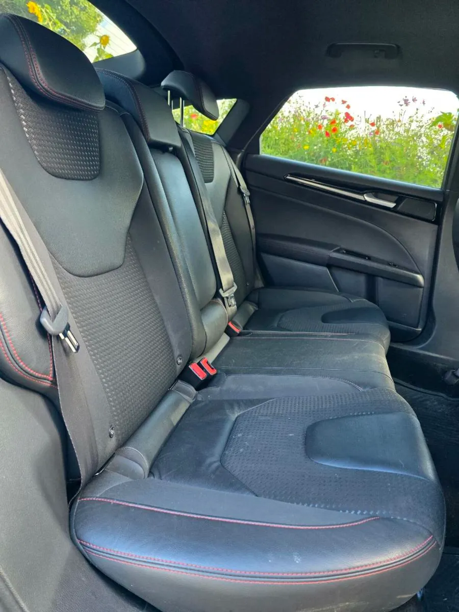 FORD MONDEO 2019 ST LINE X DIESEL LOW MILES - Image 3