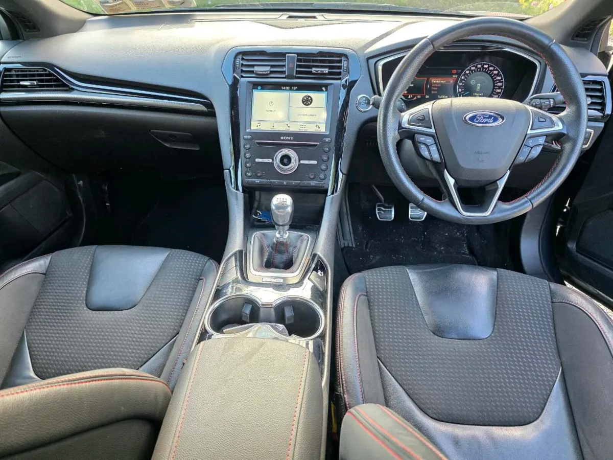 FORD MONDEO 2019 ST LINE X DIESEL LOW MILES - Image 4