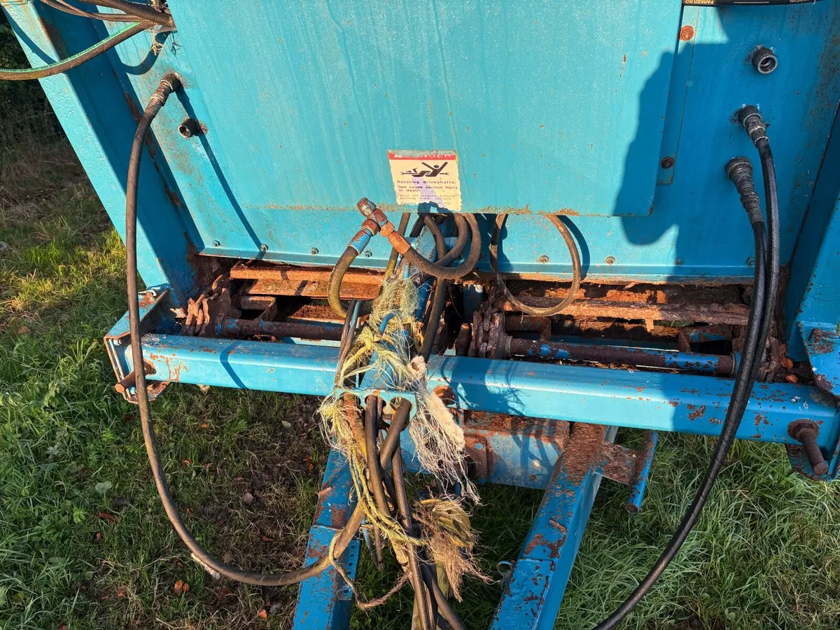 Dung spreader - Image 3