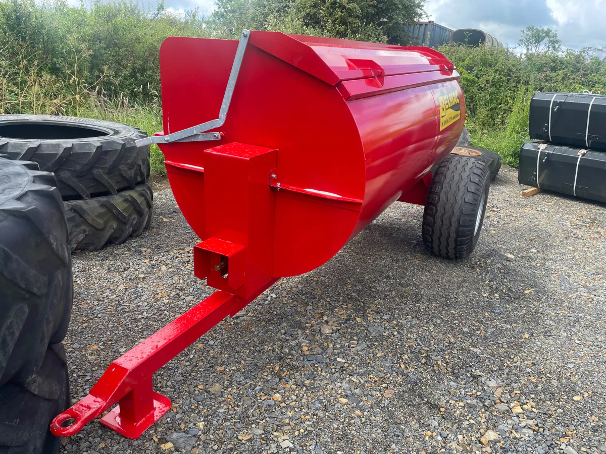New Belmac 4.5cub Muckspreaders - Image 4