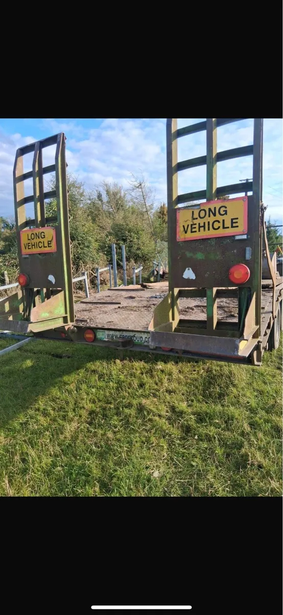 Low loader - Image 2