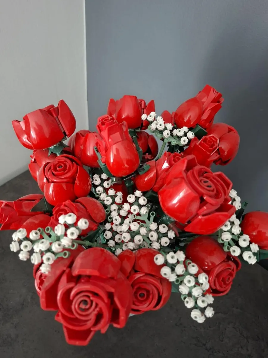 2 x LEGO Botanical Collection Bouquet of Roses + - Image 2