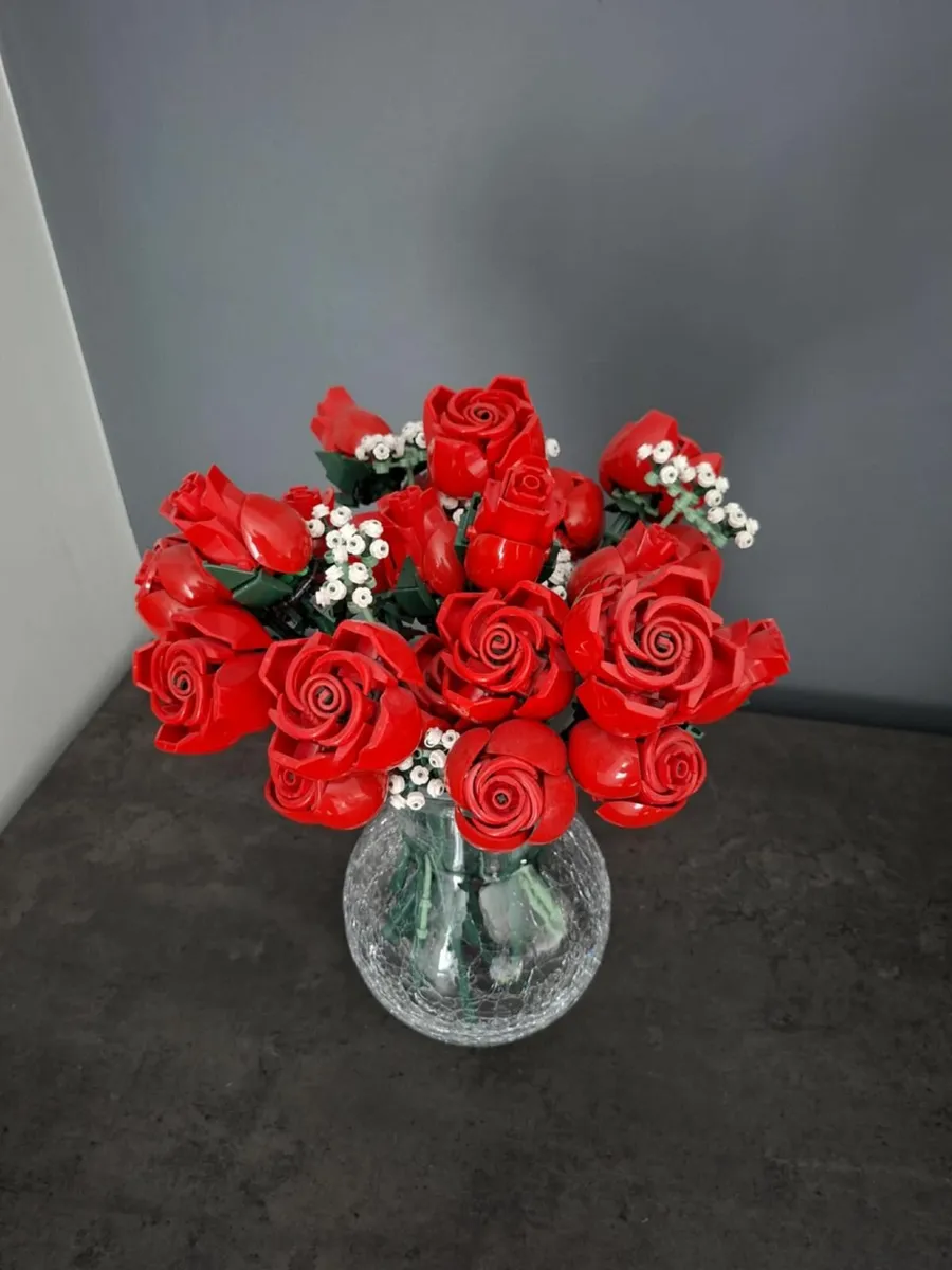 2 x LEGO Botanical Collection Bouquet of Roses + - Image 1