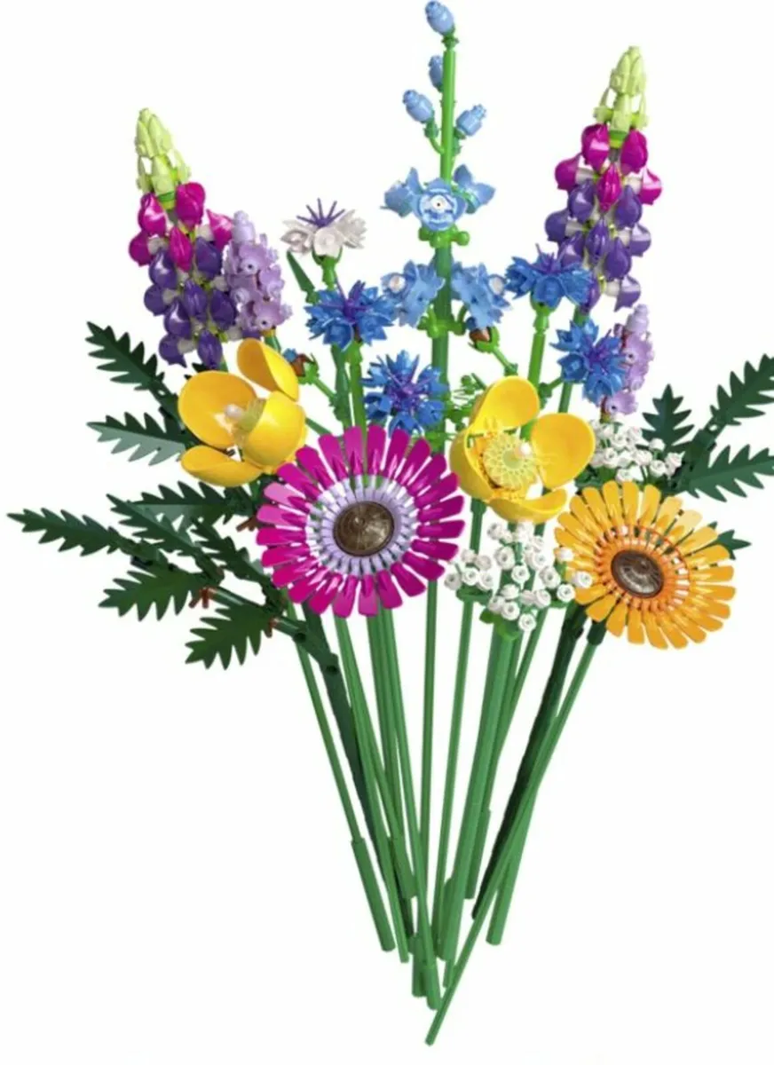 LEGO Wildflower Bouquet Set + Daffodils Flower Set - Image 3