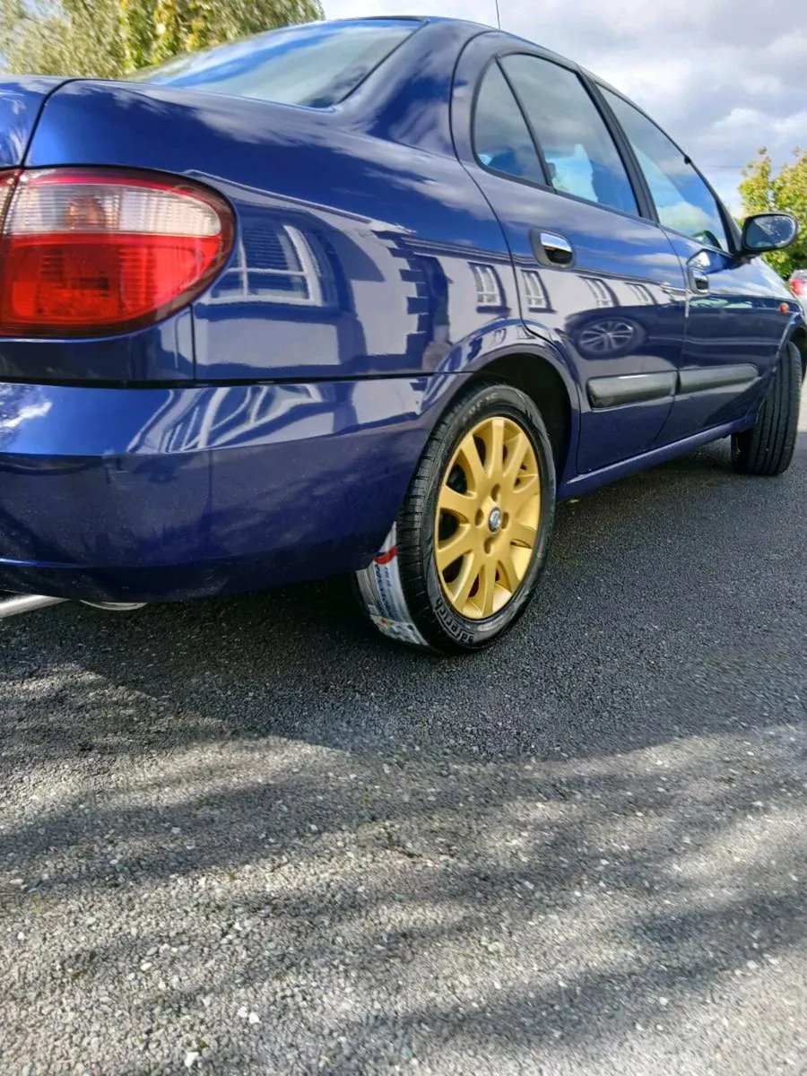 Low miles almera - Image 4