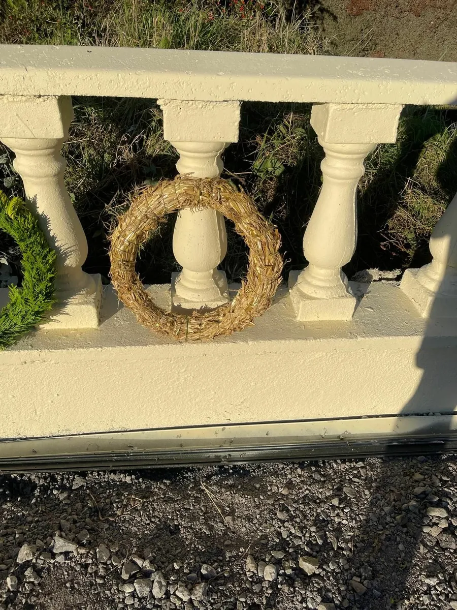 Fresh Holly wreaths - Image 4