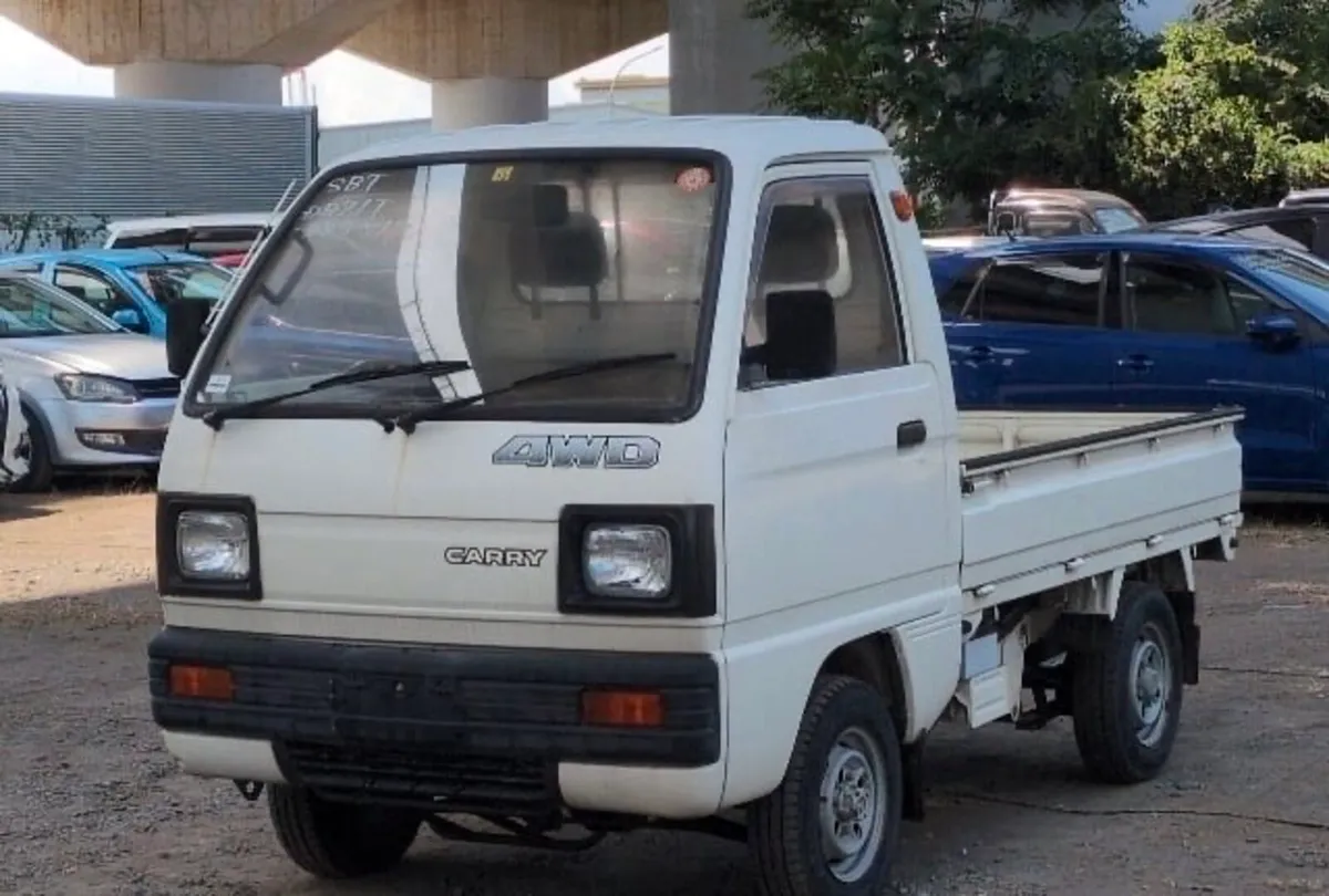 1987 Suzuki carry 4 wheel drive - Image 1