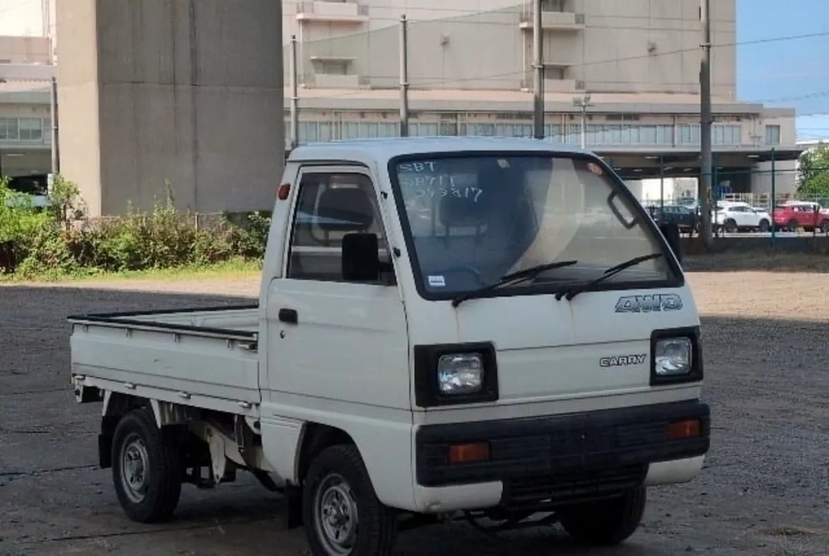1987 Suzuki carry 4 wheel drive - Image 2