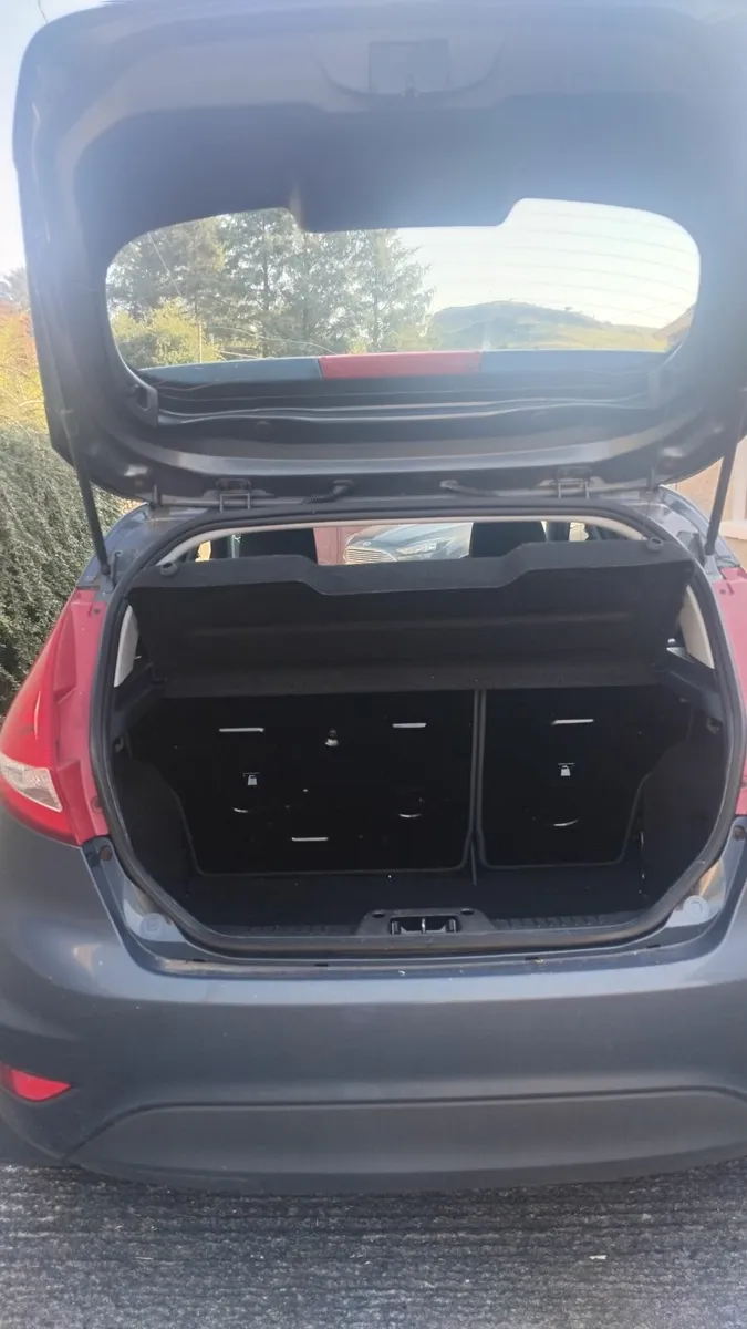 Ford Fiesta 2011 - Image 4