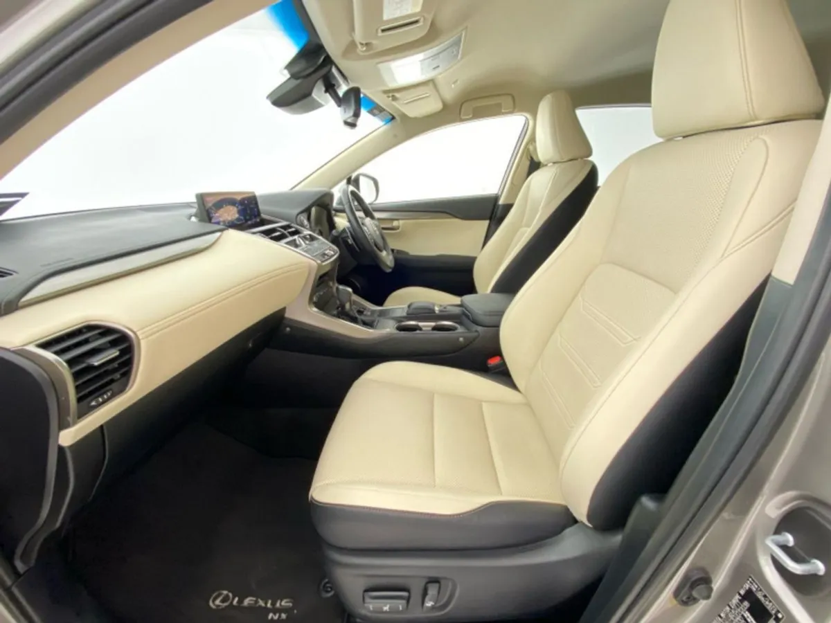 Lexus NX 300h Executive - Image 2