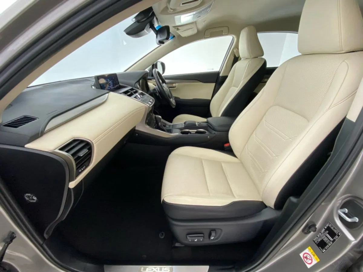 Lexus NX 300h Executive - Image 2