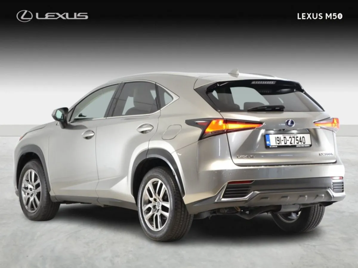 Lexus NX 300h Executive - Image 3