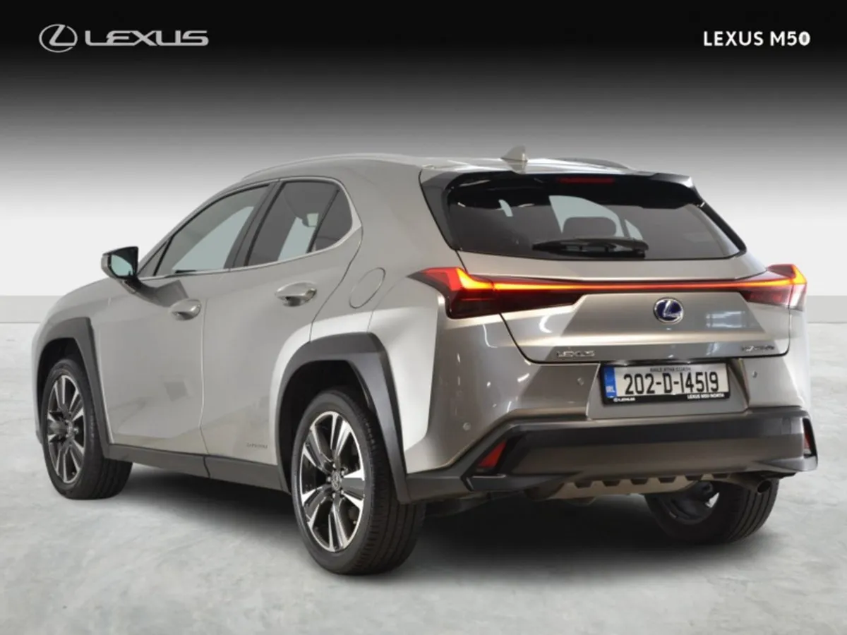 Lexus UX250h Dynamic - Image 3