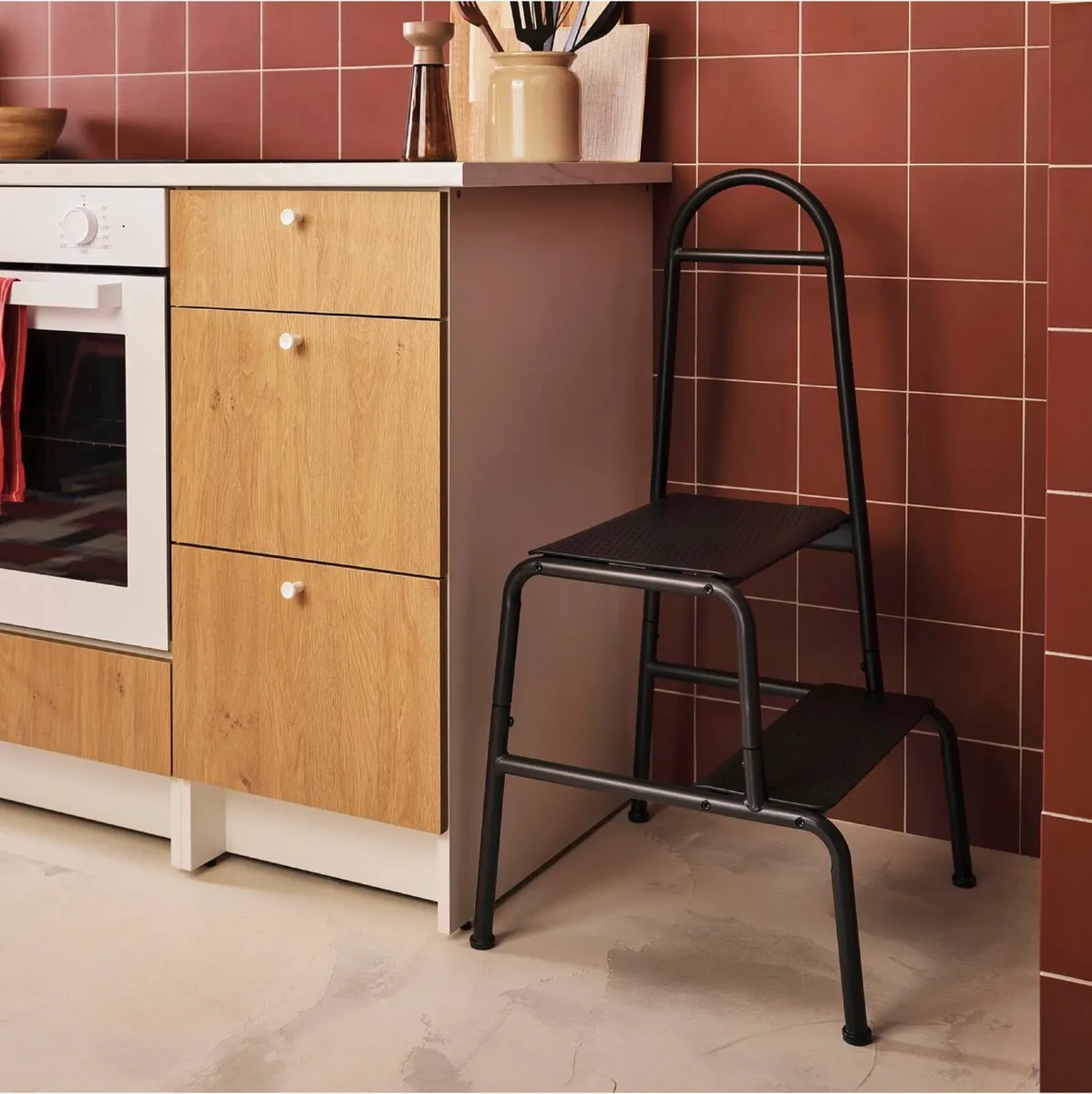 Step stool with handrail, IKEA as new - Image 1