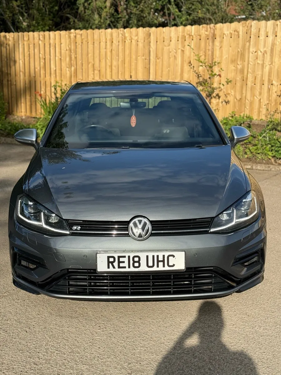 2018 Volkswagen Golf R  DSG - Image 2